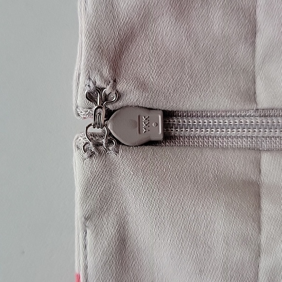 Boden Pencil Skirt Light Gray w/ Pink k Floral Print Size 6L - Picture 8 of 16